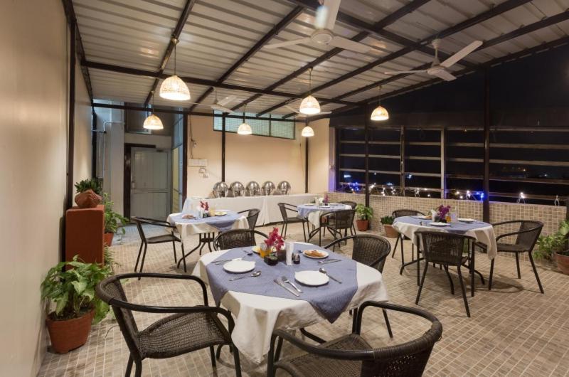 Hotel Kingston Park - Karol Bagh Delhi Exterior foto