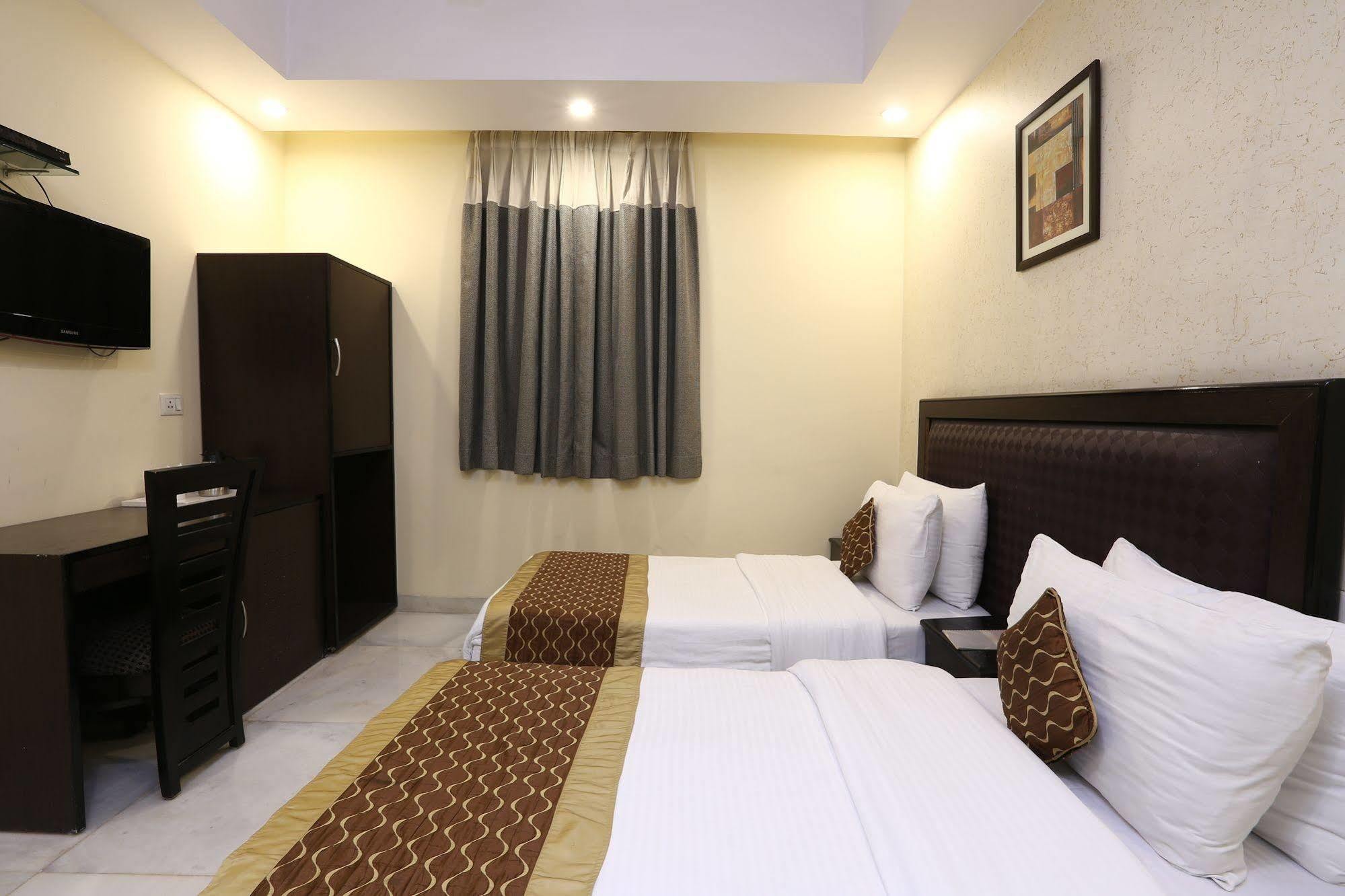 Hotel Kingston Park - Karol Bagh Delhi Exterior foto