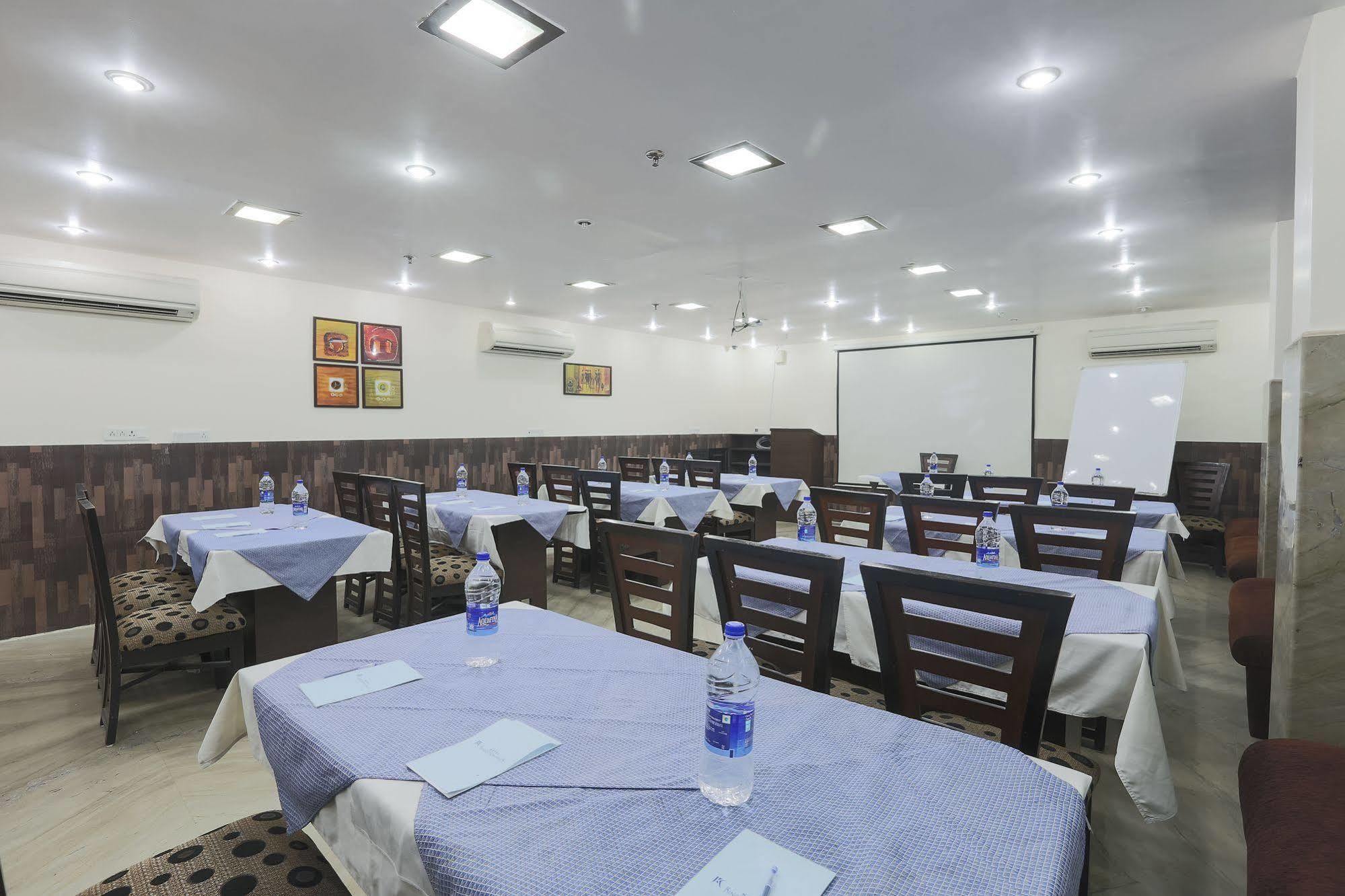 Hotel Kingston Park - Karol Bagh Delhi Exterior foto